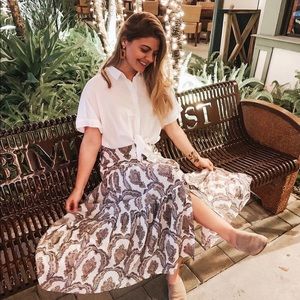 H&M, ankle length skirt, white with print!